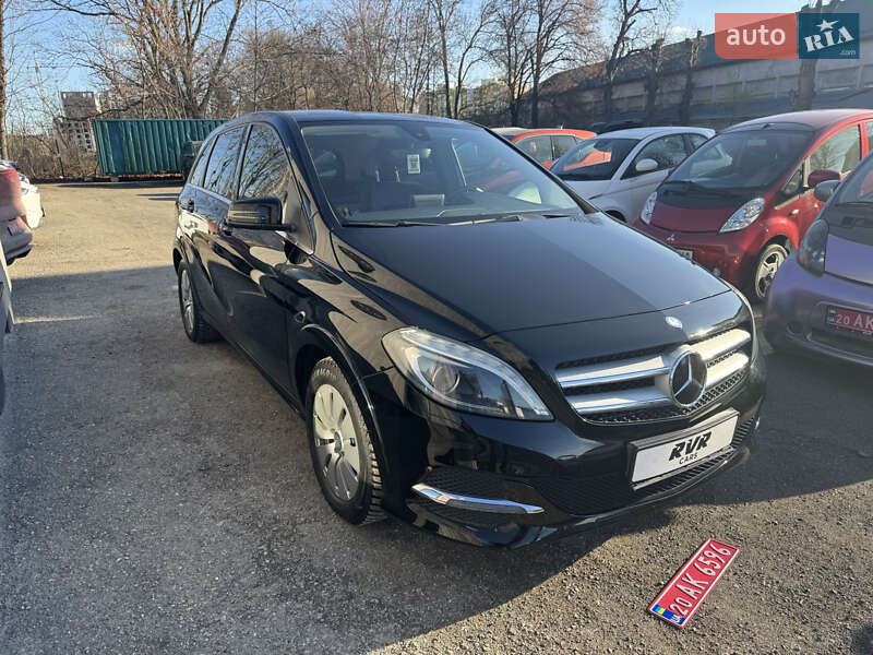 Хэтчбек Mercedes-Benz B-Class 2016 в Тернополе фото 3 Хэтчбек Mercedes-Benz B-Class 2016 в Тернополе