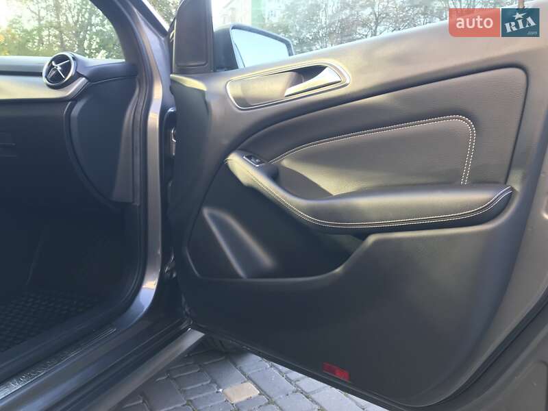 Хетчбек Mercedes-Benz B-Class 2015 в Тернополі