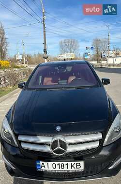 Хэтчбек Mercedes-Benz B-Class 2015 в Киеве