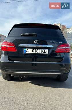 Хэтчбек Mercedes-Benz B-Class 2015 в Киеве