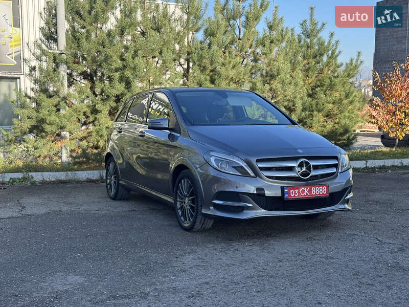 Хэтчбек Mercedes-Benz B-Class 2016 в Каменец-Подольском фото 3 Хэтчбек Mercedes-Benz B-Class 2016 в Каменец-Подольском