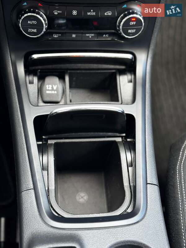 Хетчбек Mercedes-Benz B-Class 2016 в Дрогобичі