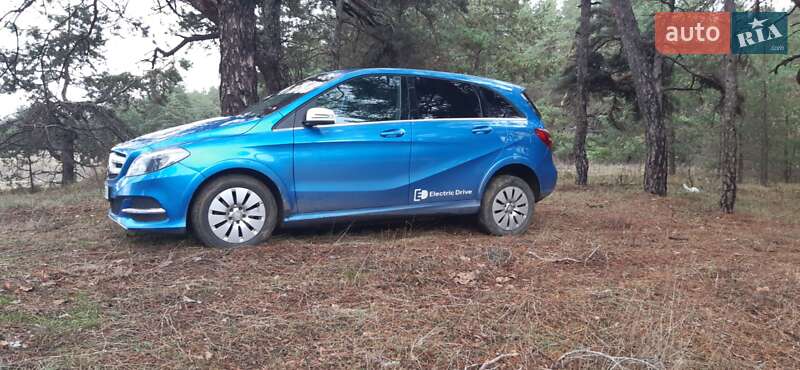 Хэтчбек Mercedes-Benz B-Class 2015 в Полтаве