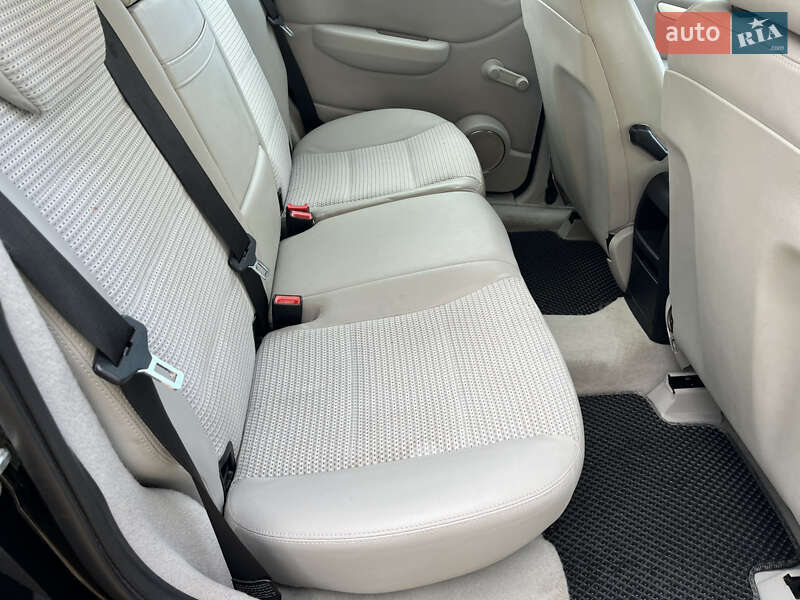 Хетчбек Mercedes-Benz B-Class 2005 в Могилів-Подільському фото 55 Хетчбек Mercedes-Benz B-Class 2005 в Могилів-Подільському