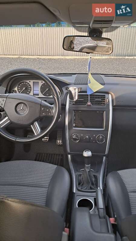 Хэтчбек Mercedes-Benz B-Class 2005 в Нововолынске фото 34 Хэтчбек Mercedes-Benz B-Class 2005 в Нововолынске