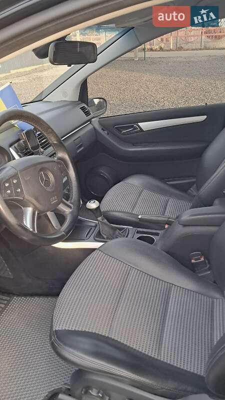Хэтчбек Mercedes-Benz B-Class 2005 в Нововолынске фото 31 Хэтчбек Mercedes-Benz B-Class 2005 в Нововолынске