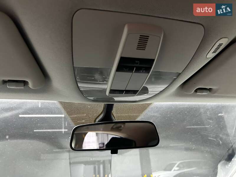 Хетчбек Mercedes-Benz B-Class 2011 в Чернівцях фото 19 Хетчбек Mercedes-Benz B-Class 2011 в Чернівцях