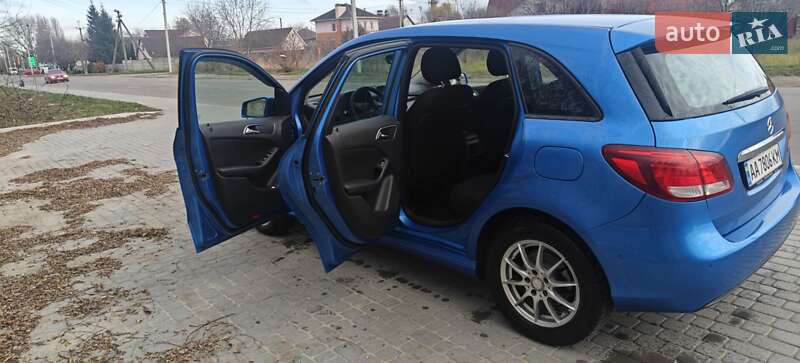 Хетчбек Mercedes-Benz B-Class 2016 в Києві