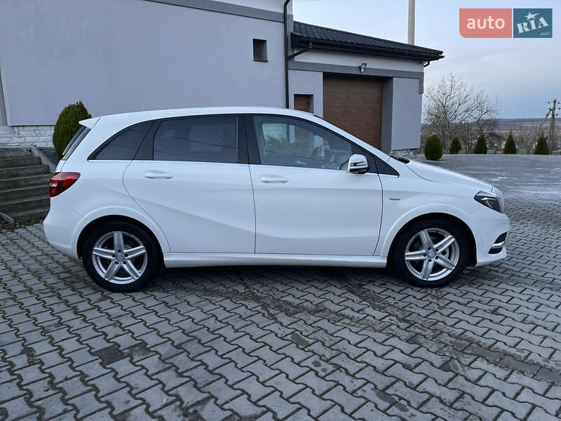 Хэтчбек Mercedes-Benz B-Class 2017 в Дрогобыче фото 15 Хэтчбек Mercedes-Benz B-Class 2017 в Дрогобыче