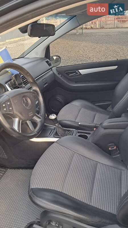 Хэтчбек Mercedes-Benz B-Class 2005 в Нововолынске
