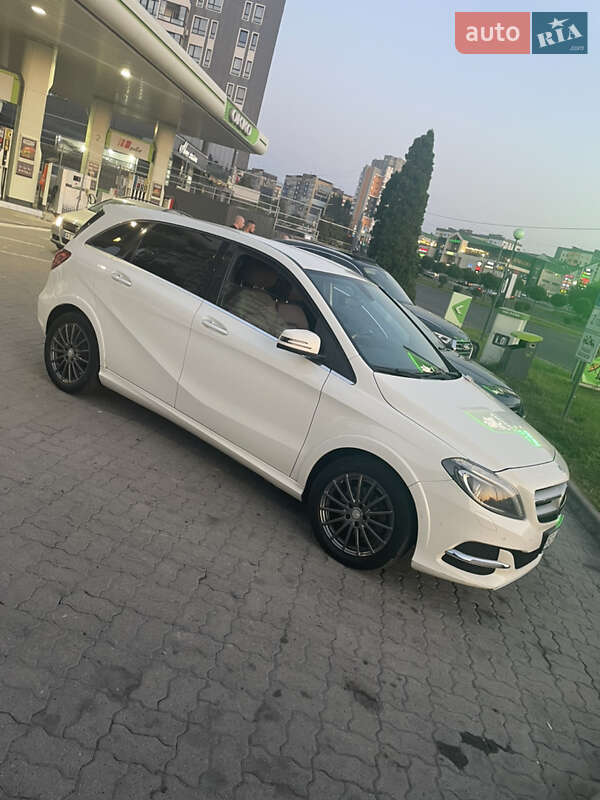 Mercedes-Benz B-Class 2017 Mercedes-Benz B-Class 2017
