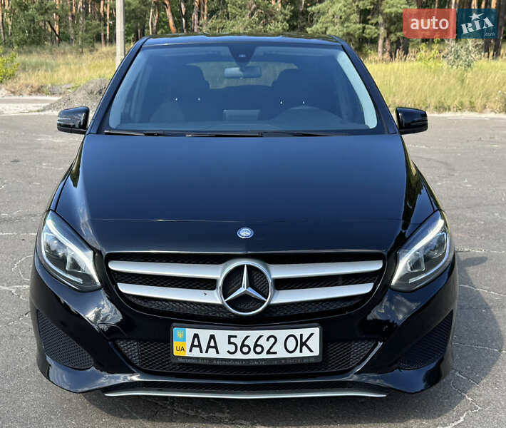 Хэтчбек Mercedes-Benz B-Class 2015 в Киеве