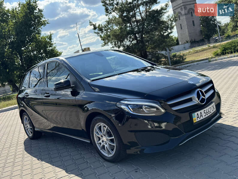 Хэтчбек Mercedes-Benz B-Class 2015 в Киеве