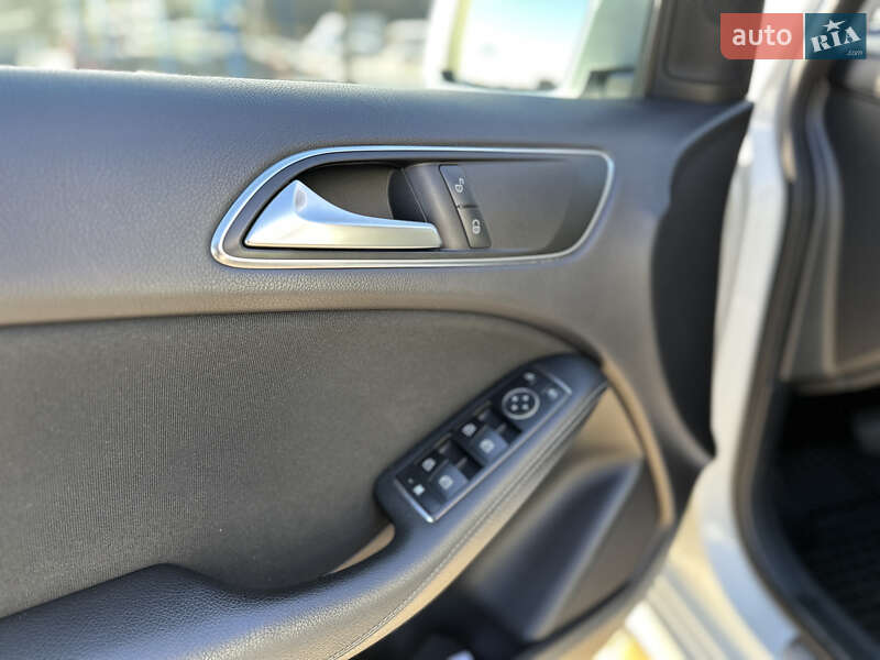 Хетчбек Mercedes-Benz B-Class 2016 в Львові