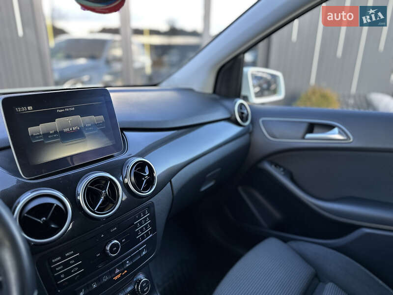 Хетчбек Mercedes-Benz B-Class 2016 в Львові
