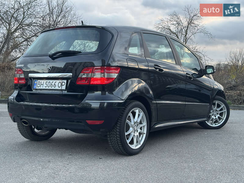 Хетчбек Mercedes-Benz B-Class 2011 в Києві фото 6 Хетчбек Mercedes-Benz B-Class 2011 в Києві