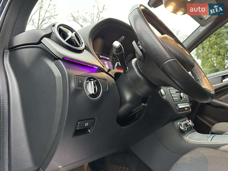 Хэтчбек Mercedes-Benz B-Class 2016 в Дрогобыче