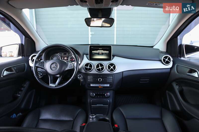 Хэтчбек Mercedes-Benz B-Class 2015 в Киеве