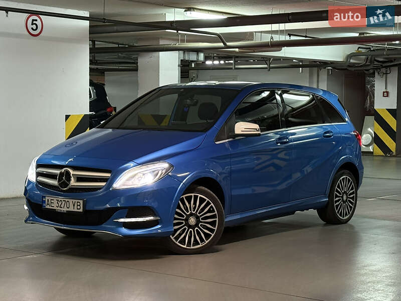 Хэтчбек Mercedes-Benz B-Class 2016 в Днепре