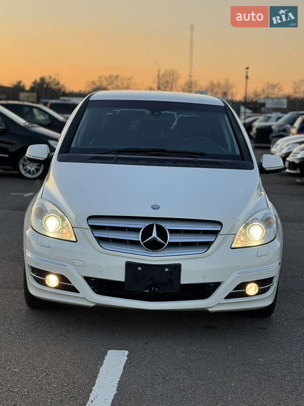 Хэтчбек Mercedes-Benz B-Class 2010 в Киеве