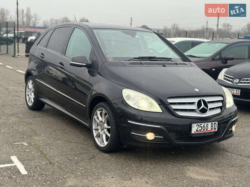 Хэтчбек Mercedes-Benz B-Class 2010 в Киеве фото 11 Хэтчбек Mercedes-Benz B-Class 2010 в Киеве