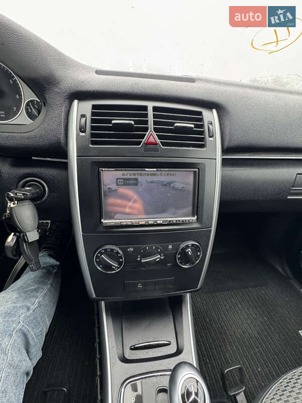 Хэтчбек Mercedes-Benz B-Class 2010 в Киеве фото 14 Хэтчбек Mercedes-Benz B-Class 2010 в Киеве