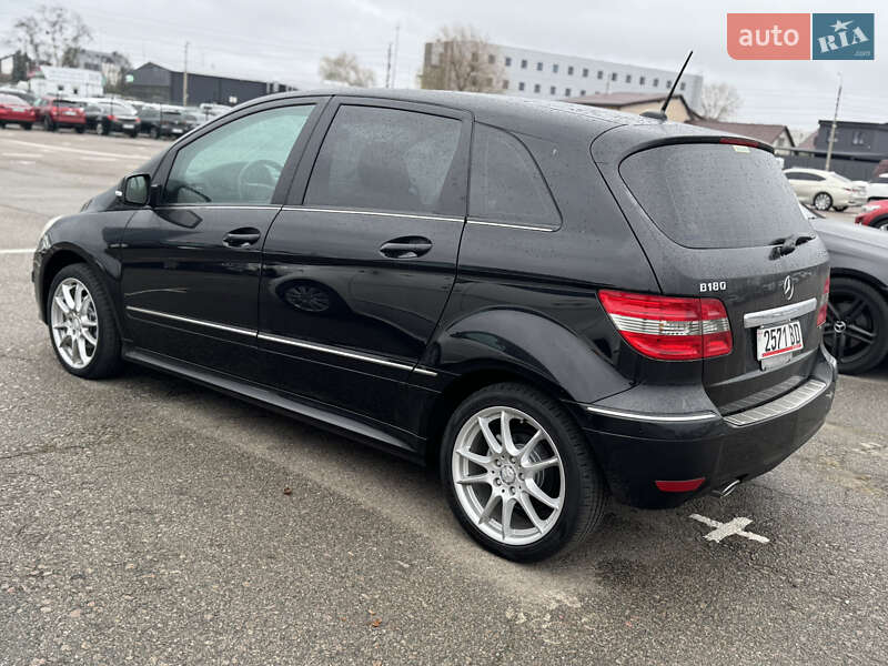 Хетчбек Mercedes-Benz B-Class 2011 в Києві фото 5 Хетчбек Mercedes-Benz B-Class 2011 в Києві