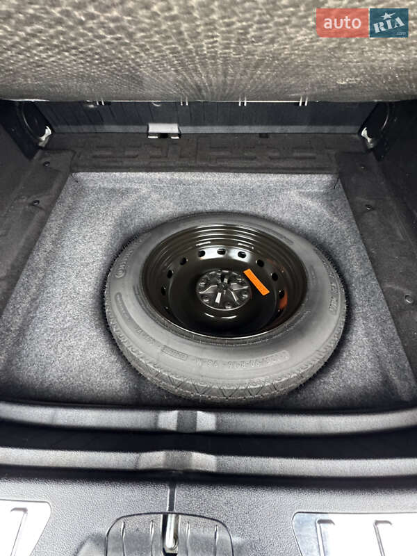 Хетчбек Mercedes-Benz B-Class 2011 в Києві фото 19 Хетчбек Mercedes-Benz B-Class 2011 в Києві