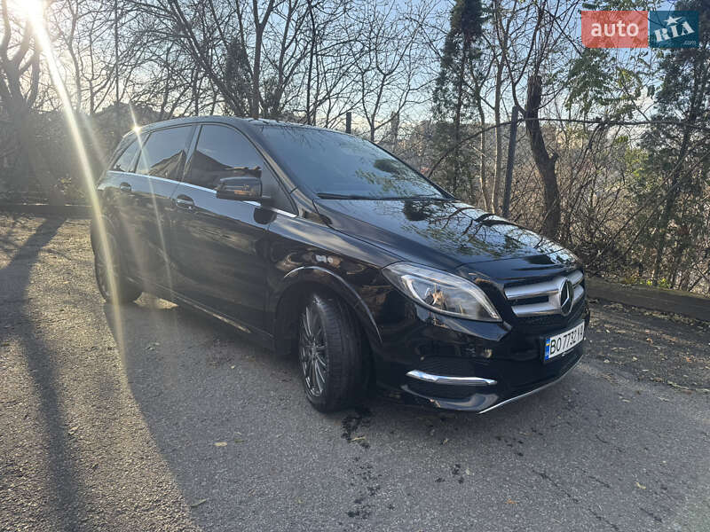Хетчбек Mercedes-Benz B-Class 2017 в Тернополі