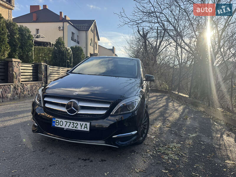 Хетчбек Mercedes-Benz B-Class 2017 в Тернополі