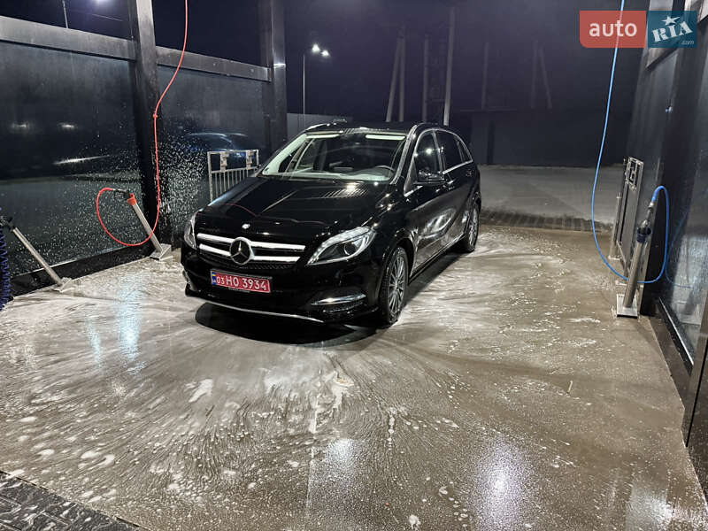 Хэтчбек Mercedes-Benz B-Class 2016 в Пустомытах