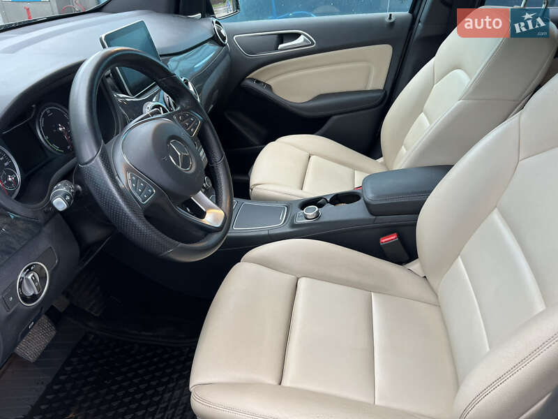 Хэтчбек Mercedes-Benz B-Class 2015 в Львове