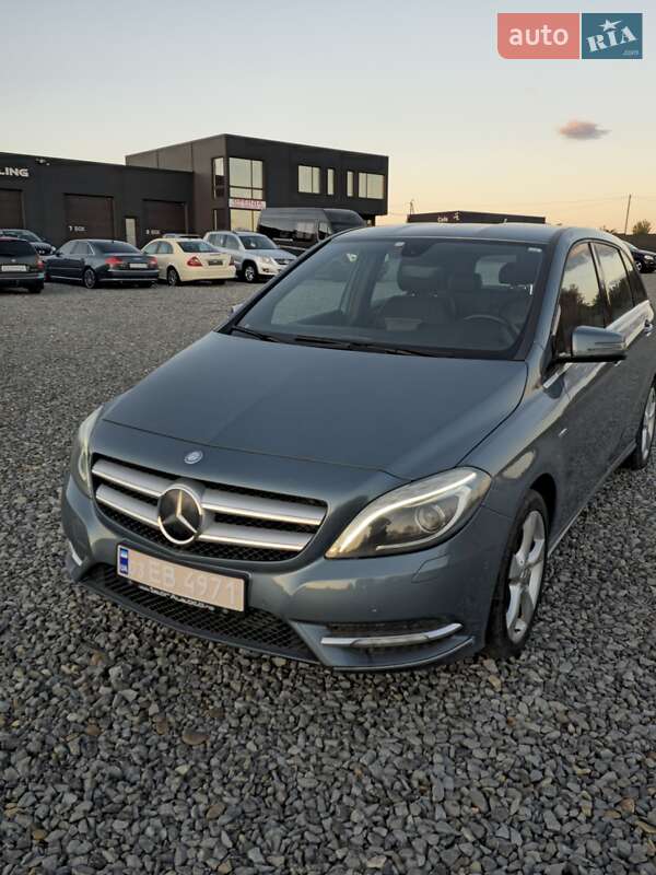 Хэтчбек Mercedes-Benz B-Class 2011 в Глыбокой фото 2 Хэтчбек Mercedes-Benz B-Class 2011 в Глыбокой