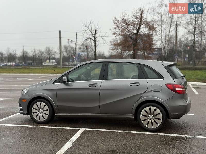 Хэтчбек Mercedes-Benz B-Class 2016 в Житомире фото 3 Хэтчбек Mercedes-Benz B-Class 2016 в Житомире
