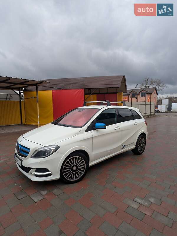 Хетчбек Mercedes-Benz B-Class 2015 в Тернополі