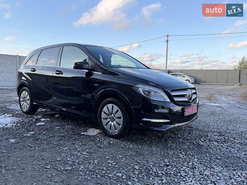 Хэтчбек Mercedes-Benz B-Class 2017 в Ровно фото 6 Хэтчбек Mercedes-Benz B-Class 2017 в Ровно