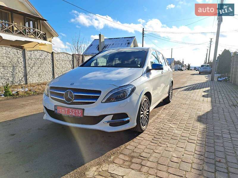 Хетчбек Mercedes-Benz B-Class 2016 в Рівному