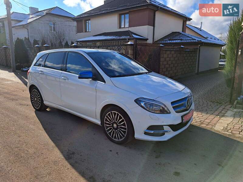Хетчбек Mercedes-Benz B-Class 2016 в Рівному