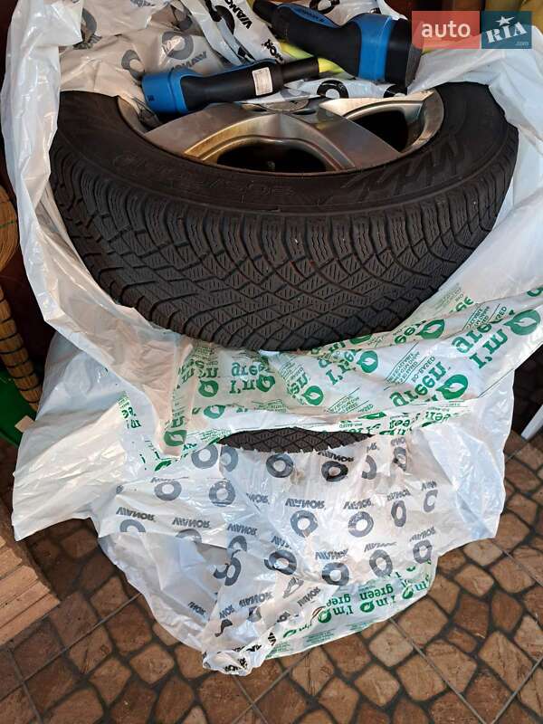 Хетчбек Mercedes-Benz B-Class 2016 в Рівному