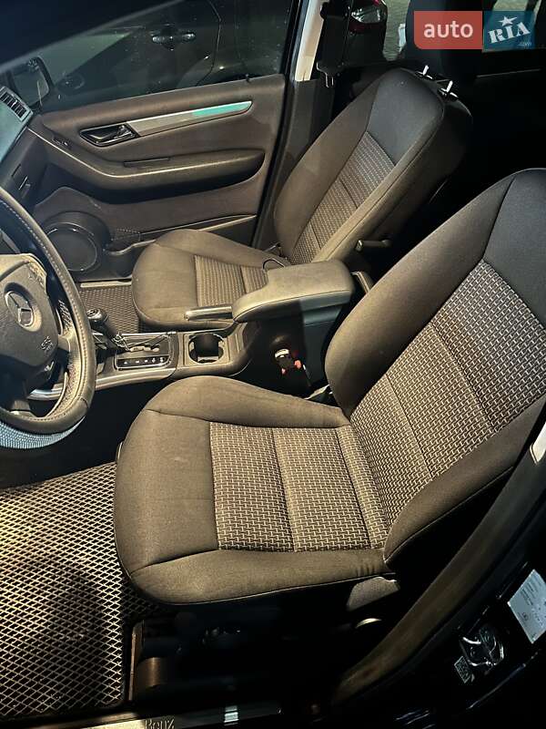 Хэтчбек Mercedes-Benz B-Class 2009 в Дунаевцах