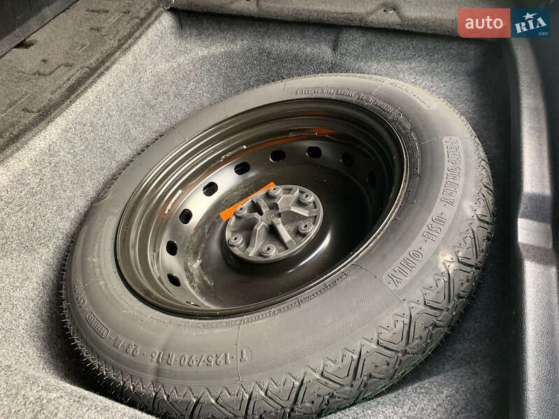 Хэтчбек Mercedes-Benz B-Class 2011 в Киеве