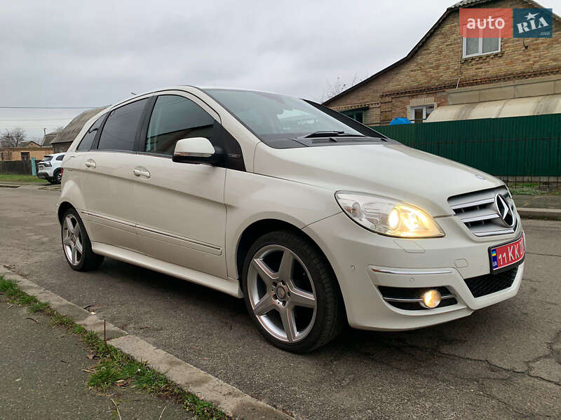 Mercedes-Benz B-Class 2010