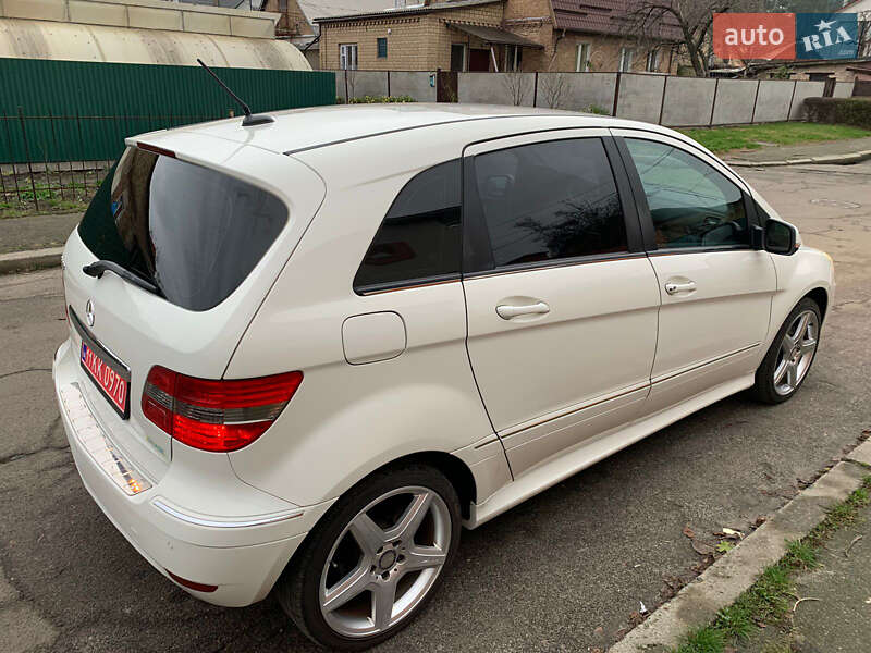 Хэтчбек Mercedes-Benz B-Class 2010 в Киеве