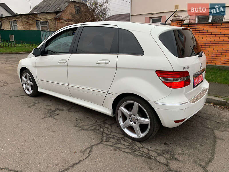 Хэтчбек Mercedes-Benz B-Class 2010 в Киеве