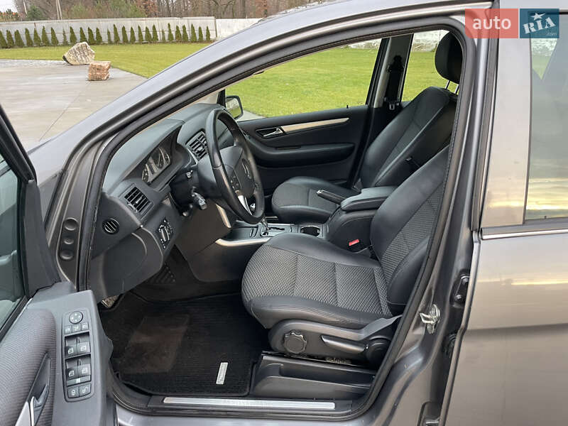 Хэтчбек Mercedes-Benz B-Class 2010 в Луцке