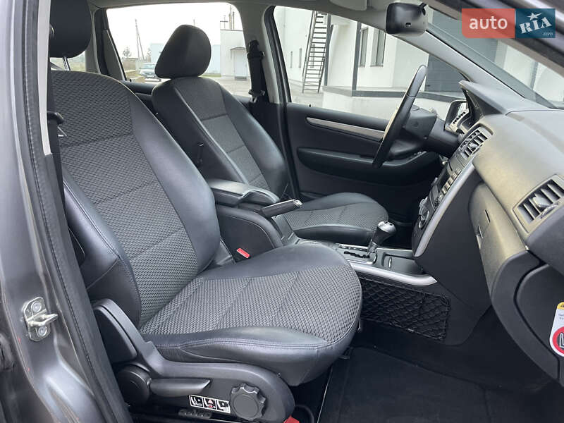 Хэтчбек Mercedes-Benz B-Class 2010 в Луцке