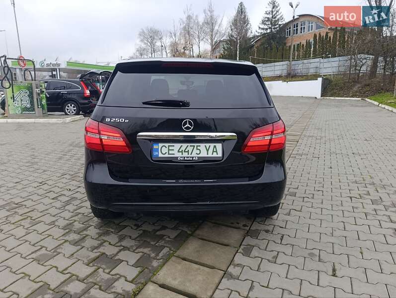 Хетчбек Mercedes-Benz B-Class 2016 в Чернівцях