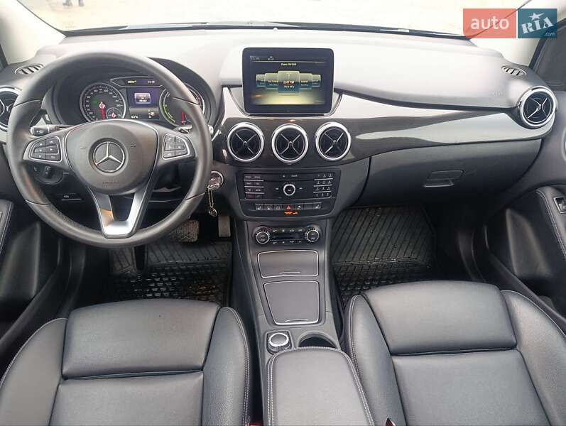 Хетчбек Mercedes-Benz B-Class 2016 в Чернівцях