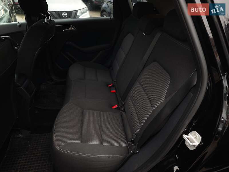 Хэтчбек Mercedes-Benz B-Class 2017 в Харькове фото 13 Хэтчбек Mercedes-Benz B-Class 2017 в Харькове