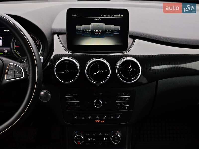 Хэтчбек Mercedes-Benz B-Class 2017 в Харькове фото 18 Хэтчбек Mercedes-Benz B-Class 2017 в Харькове